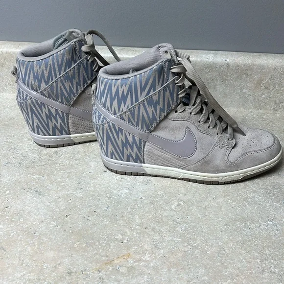 Nike brand high top hidden wedge heeled gym shoes. - Picture 4 of 7